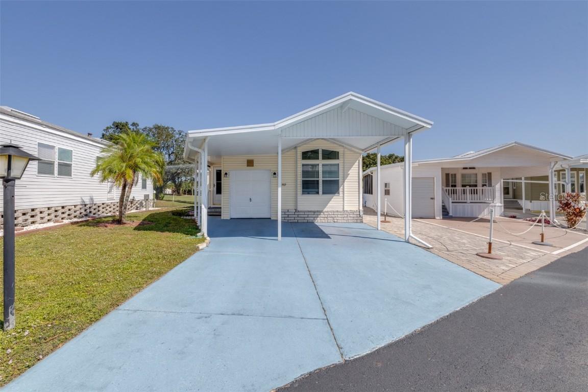 389 Golfview Dr., Davenport, FL 33837