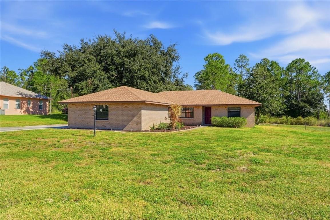 905 Hillside Ct., Winter Haven, FL 33881