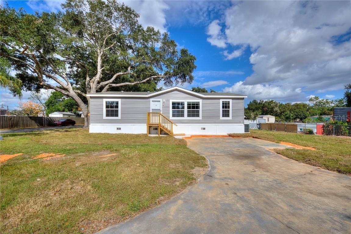 46 Candlelight Ln., Lake Wales, FL 33859