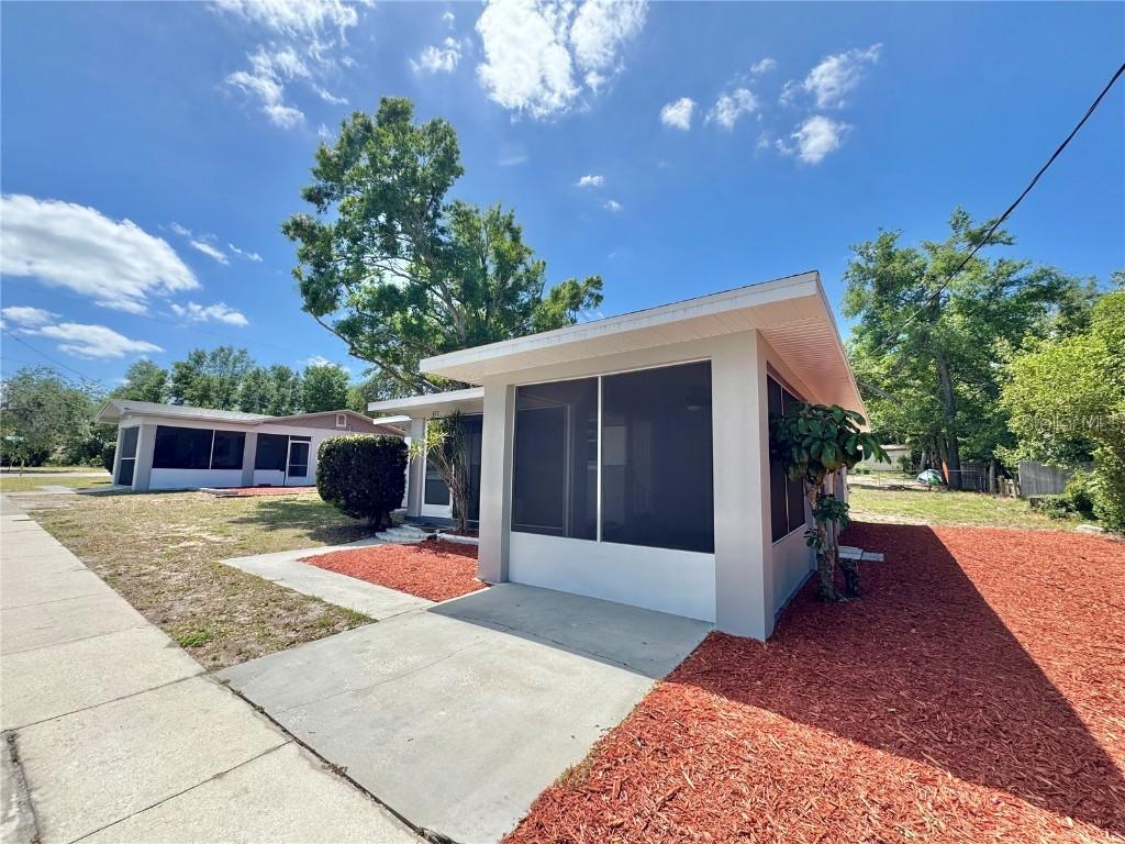 577 6th St., Winter Haven, FL 33880