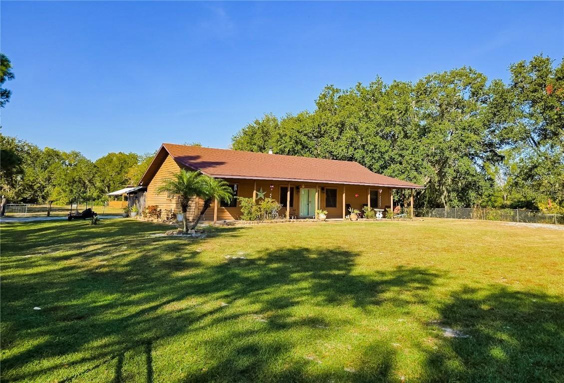10 Jimmy Lee Rd., Winter Haven, FL 33880