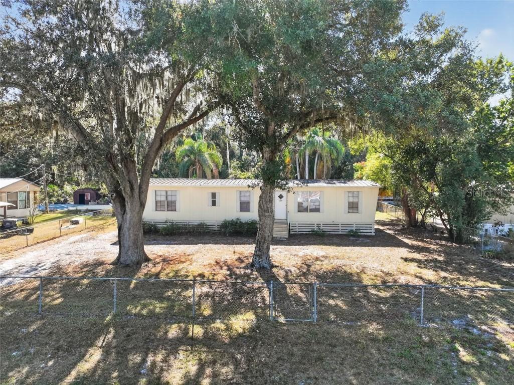 827 Indian Bluff, Winter Haven, FL 33880