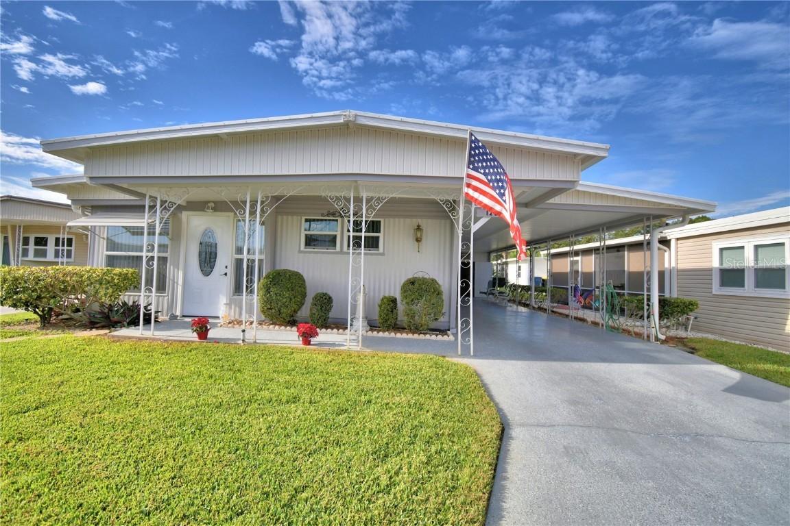 123 Holiday Ln., Auburndale, FL 33823