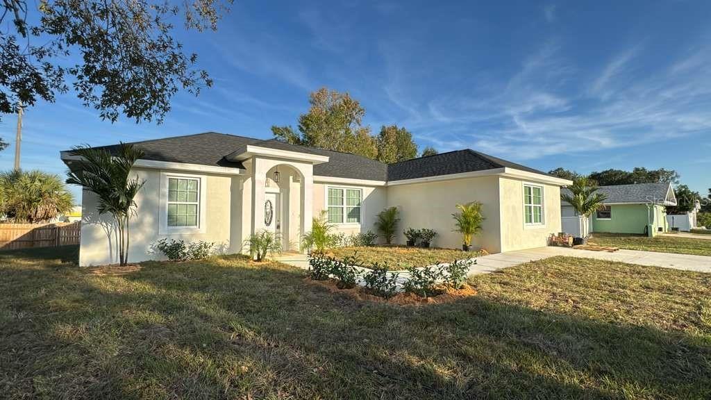 4634 Navarre Ave., Sebring, FL 33872