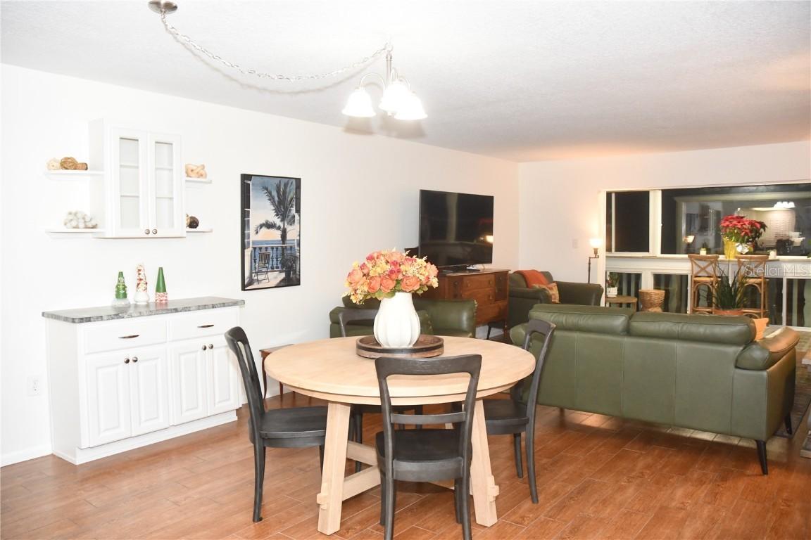 601 N Mcdonald St. #206, Mount Dora, FL 32757