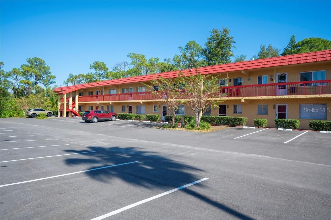 400 El Camino Dr. #202, Winter Haven, FL 33884