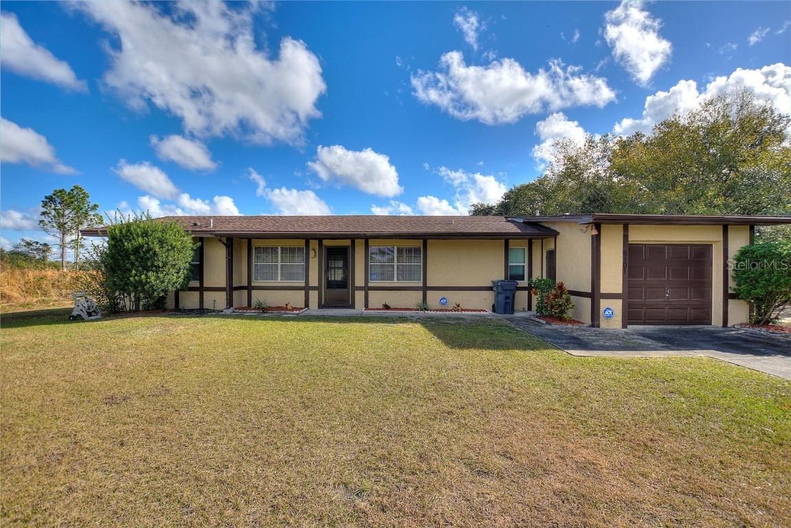 6101 Red Grange Blvd., Indian Lake Estates, FL 33855