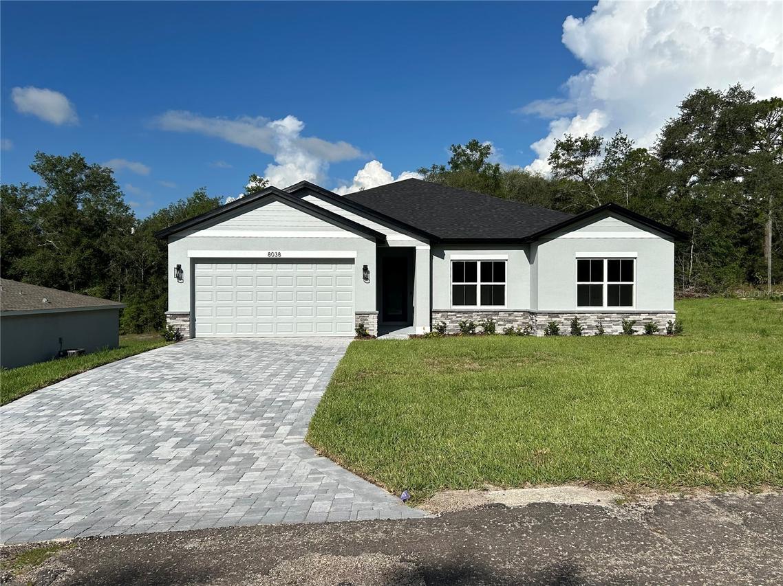 8038 N Voyager Dr., Dunnellon, FL 34433