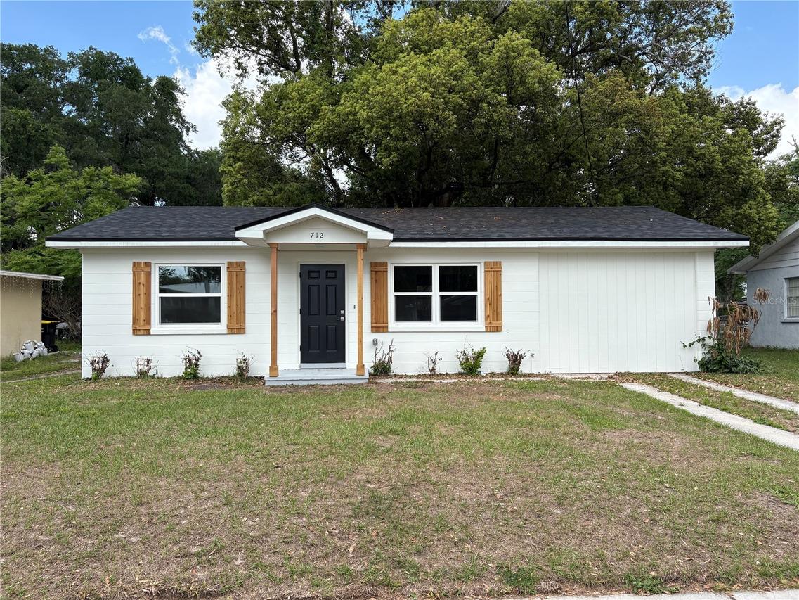 712 Pilaklakaha Ave., Auburndale, FL 33823