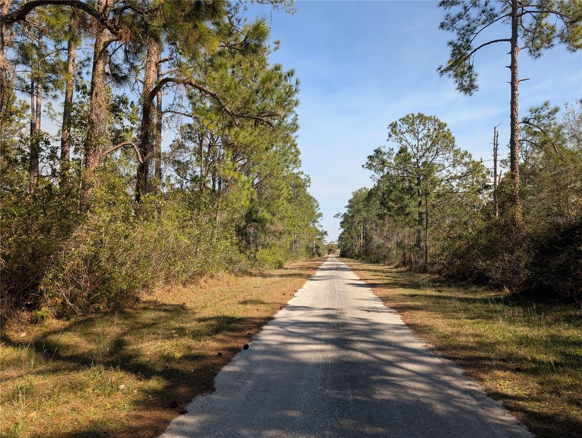 220 Pandora Dr., Indian Lake Estates, FL 33855