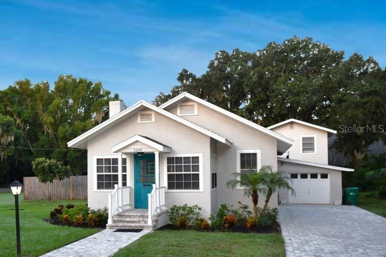 1245 N Alexander St., Mount Dora, FL 32757