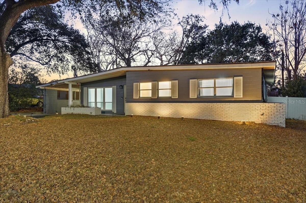 5927 Forest Grove Blvd., Orlando, FL 32808