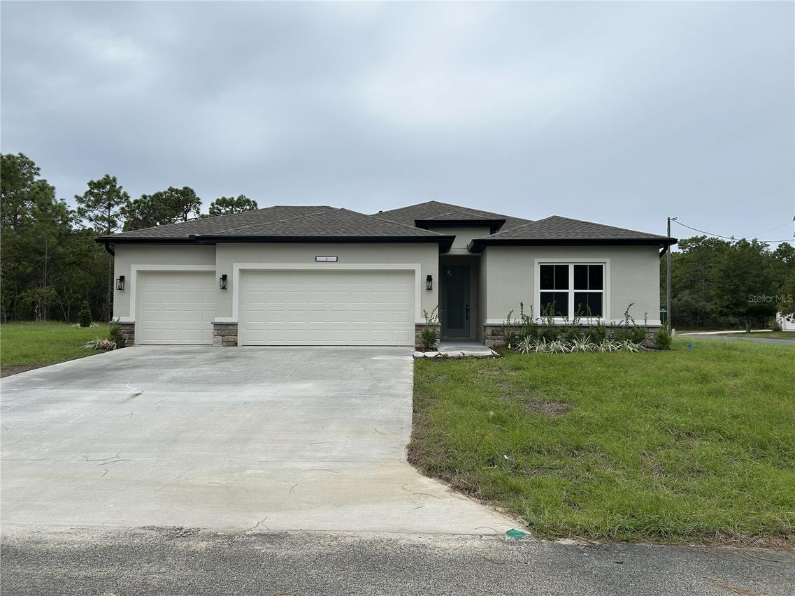 51 Grass St., Homosassa, FL 34446