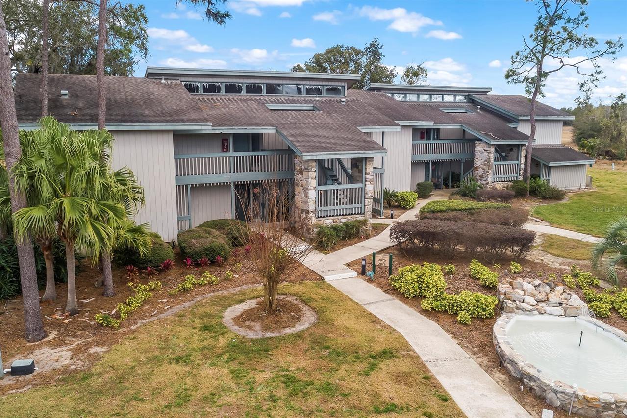 2070/2071 Corner Lake Dr. #AB, Haines City, FL 33844