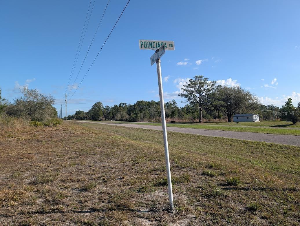 408 Poinciana Dr., Indian Lake Estates, FL 33855