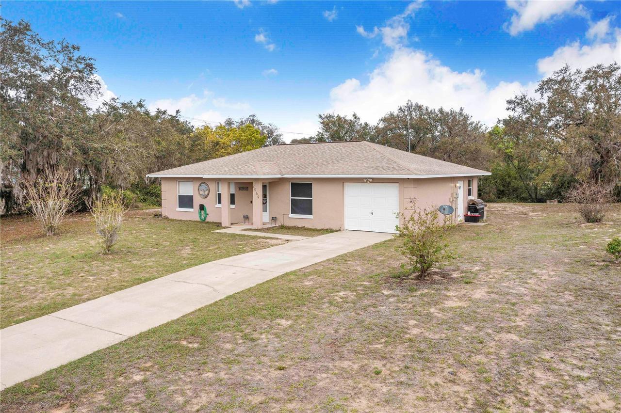 2569 Cedarwood Dr., Lake Wales, FL 33898