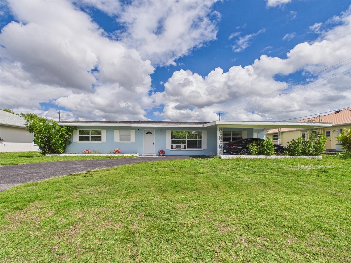 420 Greenwich Ave., Port Charlotte, FL 33952