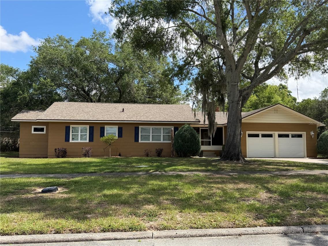 224 W Lake Ave., Auburndale, FL 33823