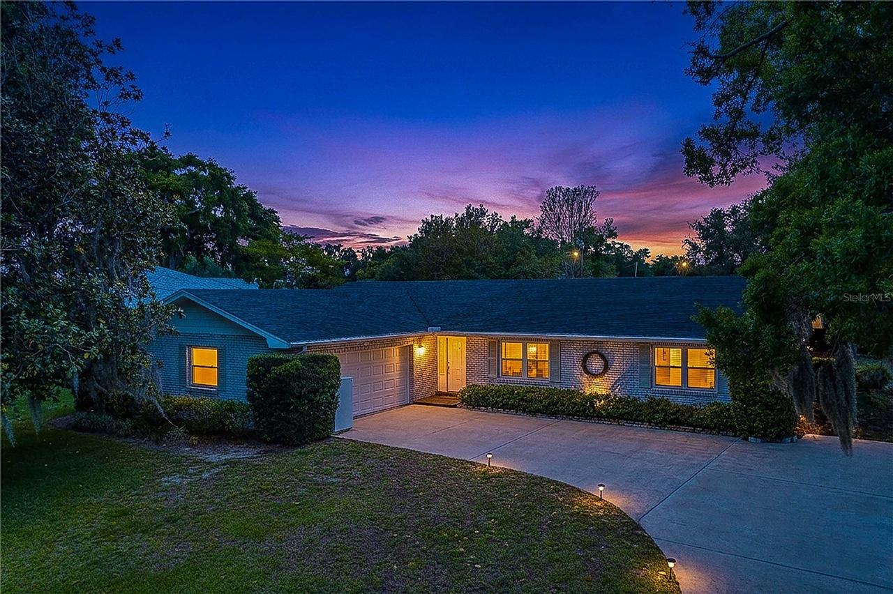 281 Paradise Island Dr., Haines City, FL 33844