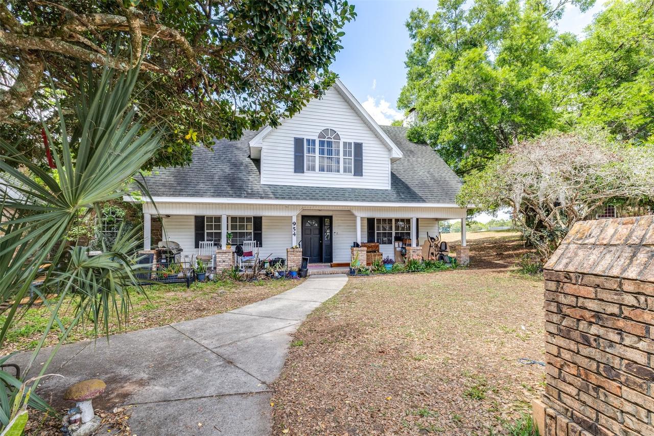 954 Odoniel Dr., Lakeland, FL 33809