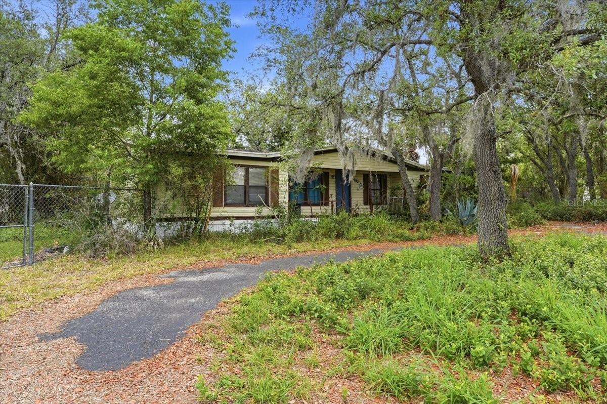 2293 Cantor Ct., Lake Wales, FL 33898