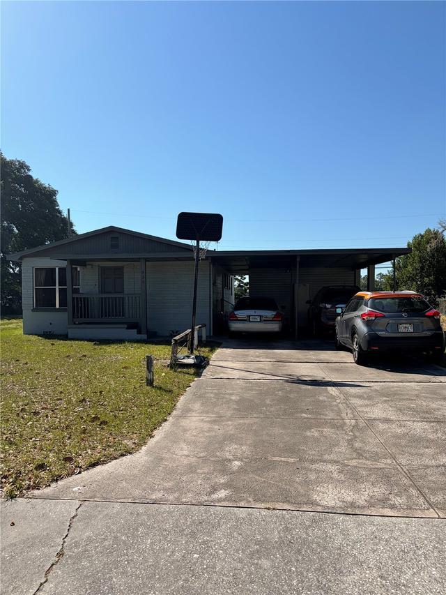 935 Doreen Dr., Lakeland, FL 33810