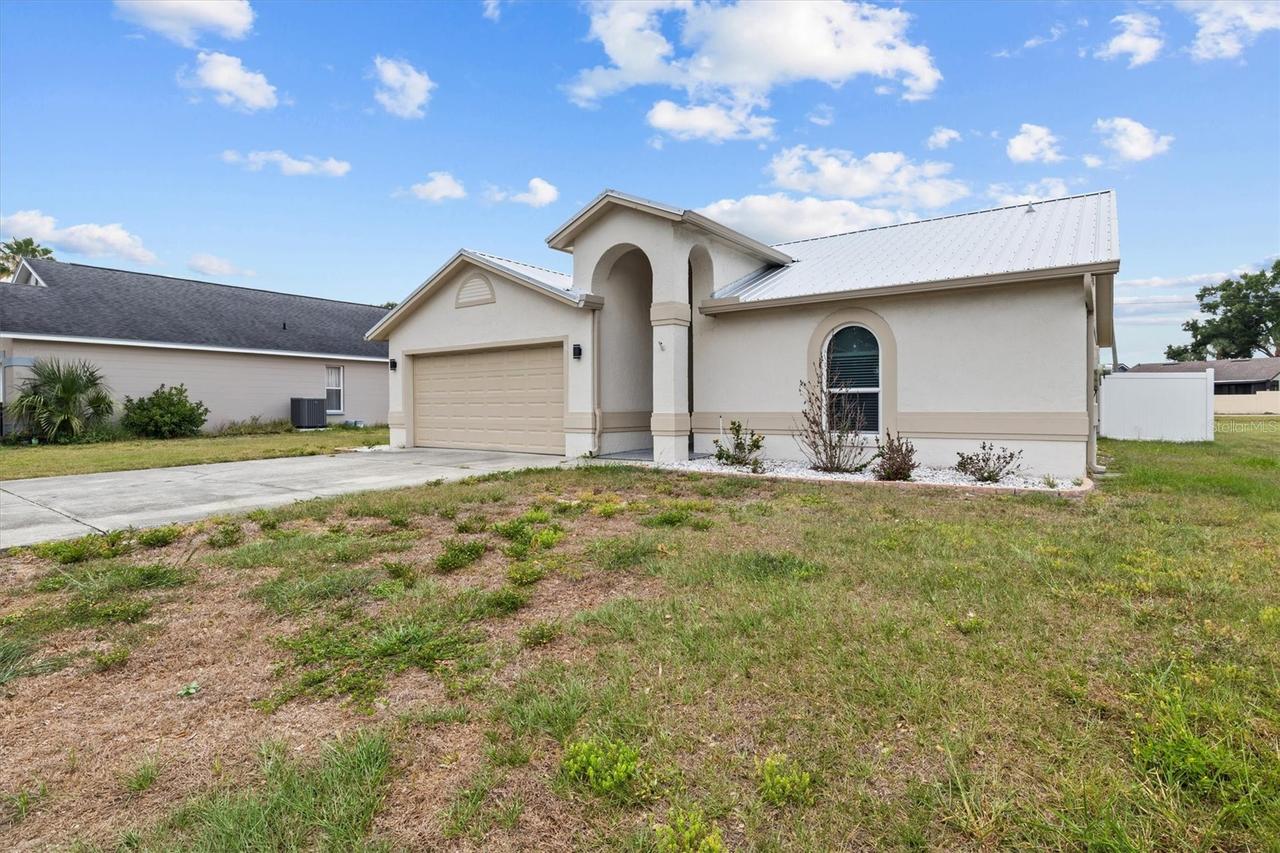 8 Saint Kitts Cir., Winter Haven, FL 33884