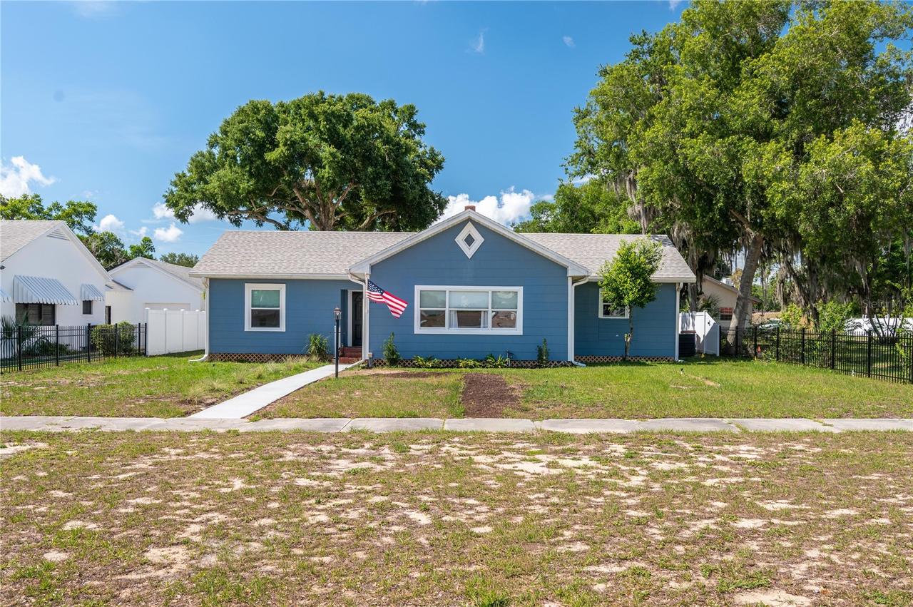 414 E Bullard Ave., Lake Wales, FL 33853