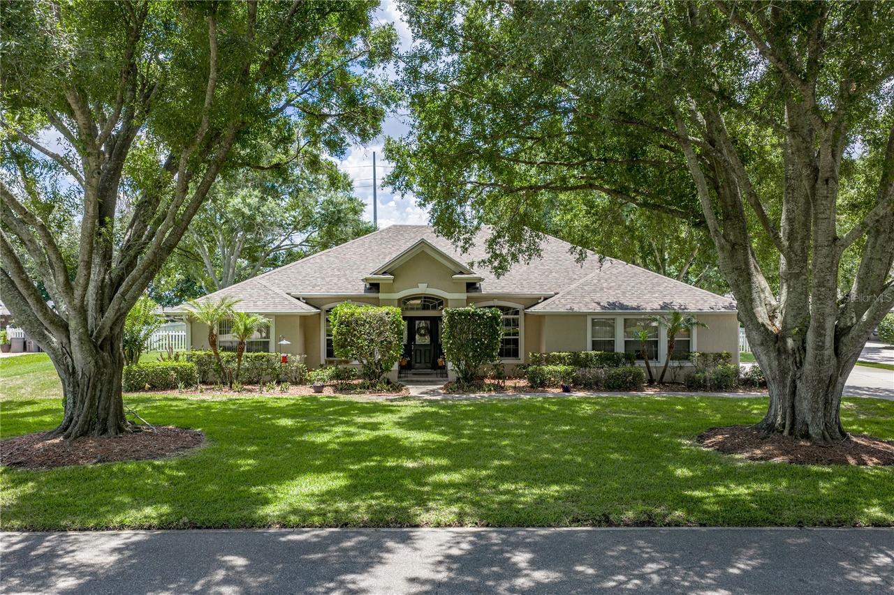 2553 Partridge Dr., Winter Haven, FL 33884