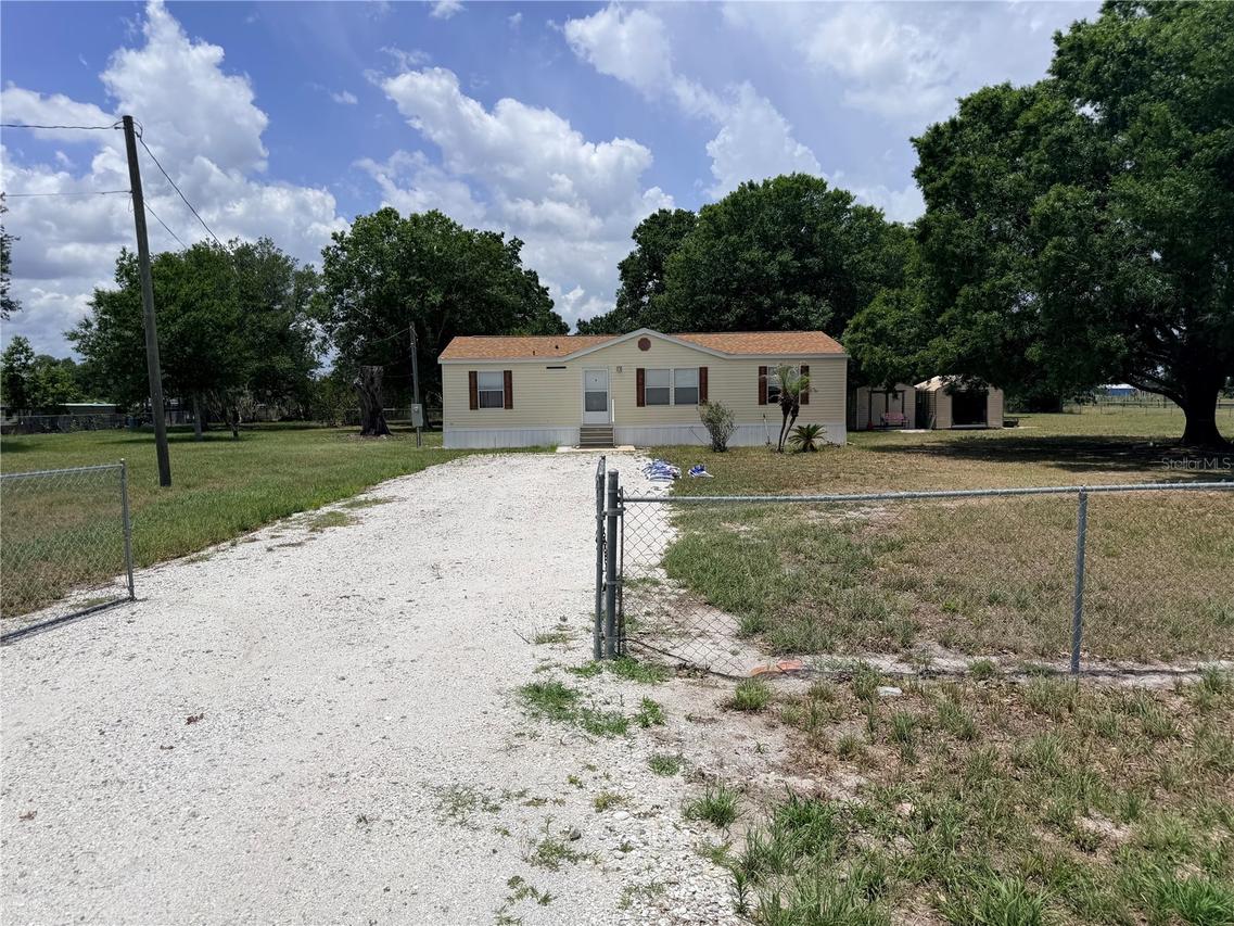 33 Ridge Rd., Frostproof, FL 33843