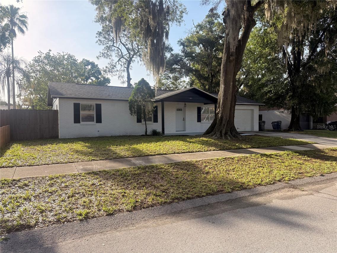 611 Limber Ln., Lakeland, FL 33810
