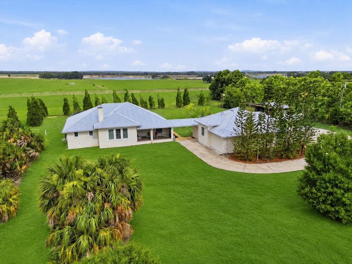 866 Saint Anne Shrine Rd., Lake Wales, FL 33898
