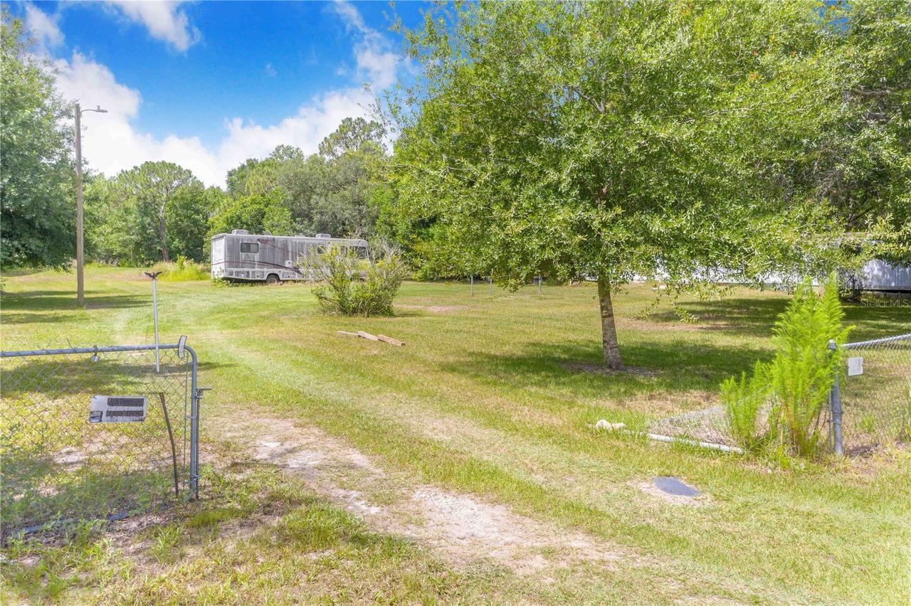 6873 Wilbar Ln., Haines City, FL 33844