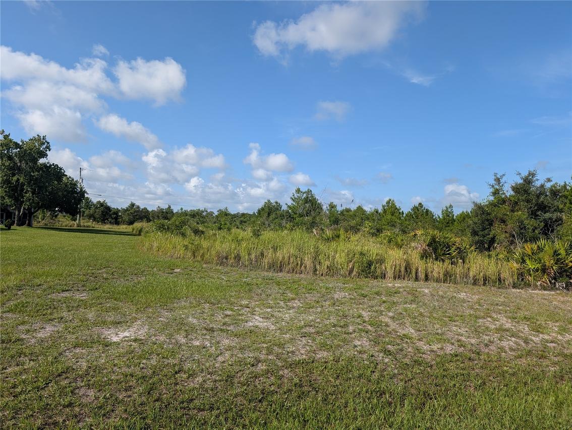 7 Poinciana Dr., Indian Lake Estates, FL 33855