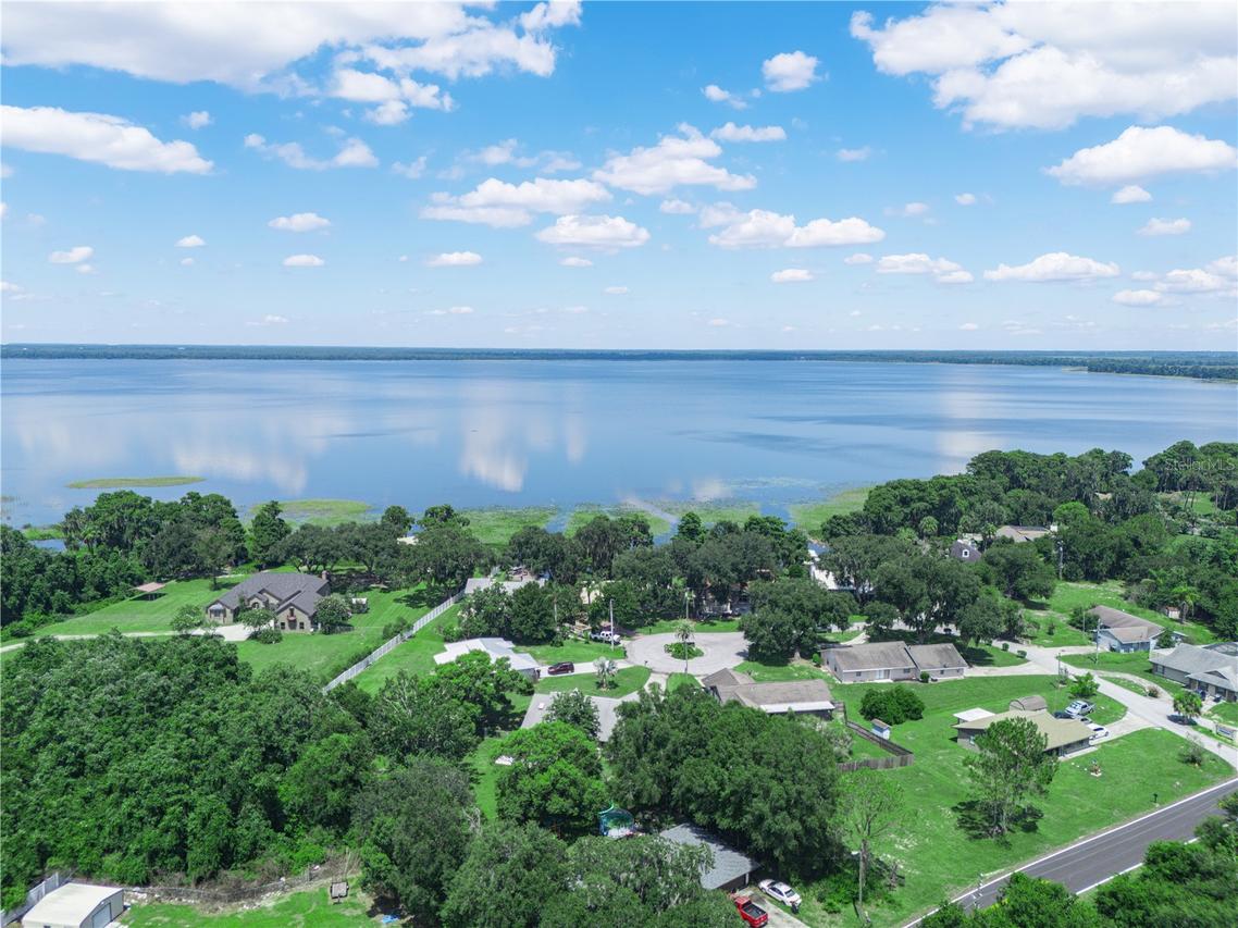 3038 Shady Wood Ln., Lake Wales, FL 33898