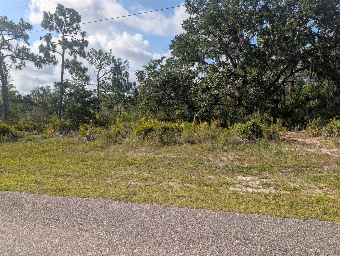 809 Poinciana Dr., Indian Lake Estates, FL 33855