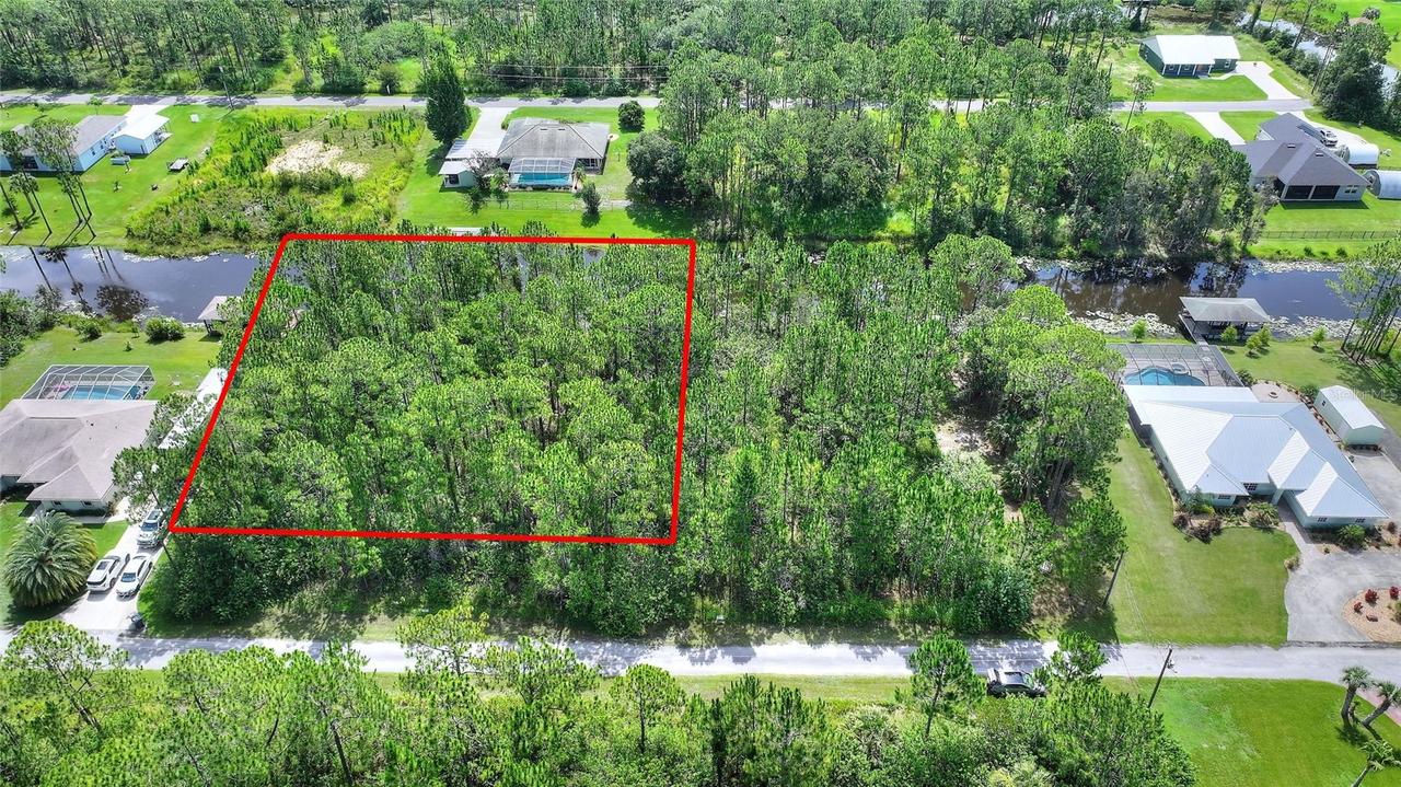 28 Amaryllis Dr., Indian Lake Estates, FL 33855