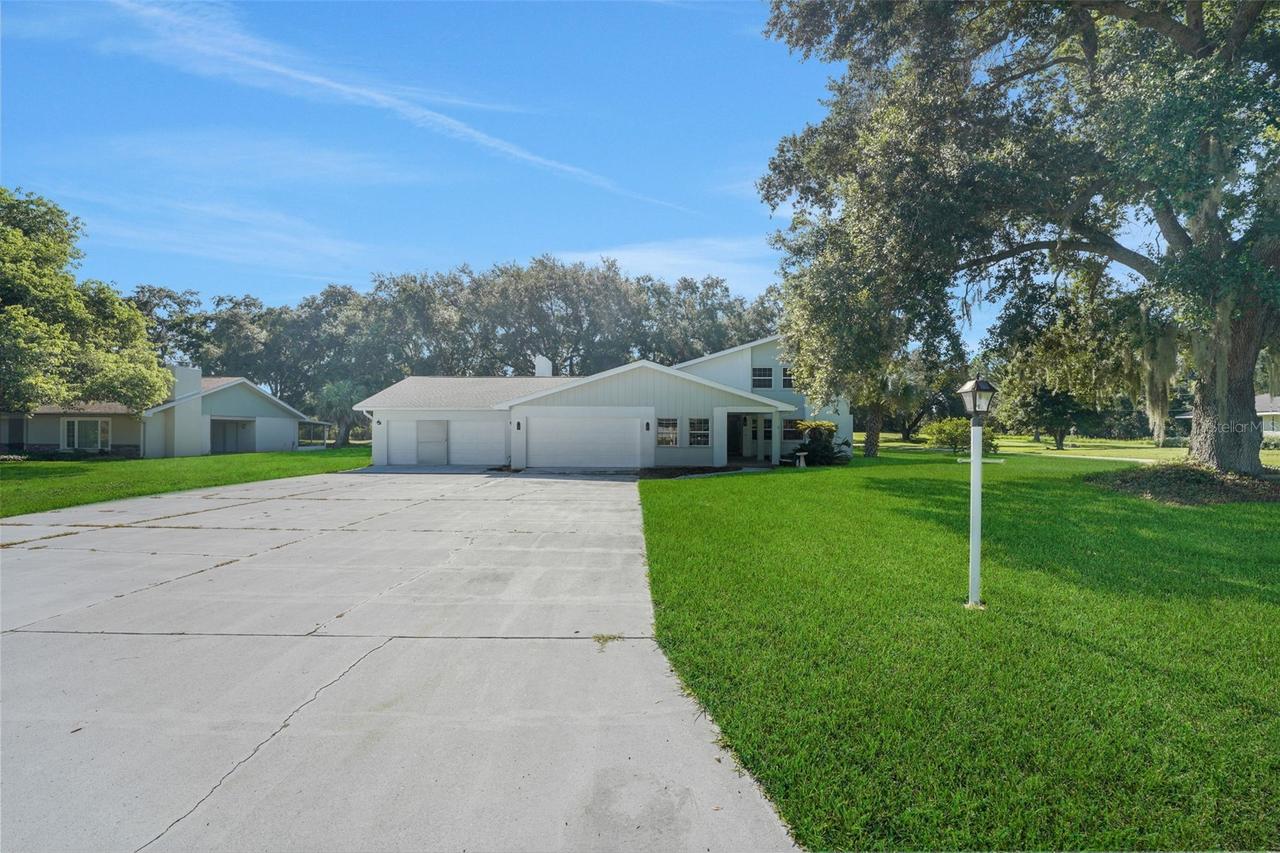 300 Greenfield Rd., Winter Haven, FL 33884