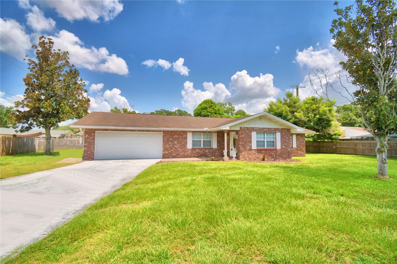 1206 Susan Ln., Auburndale, FL 33823
