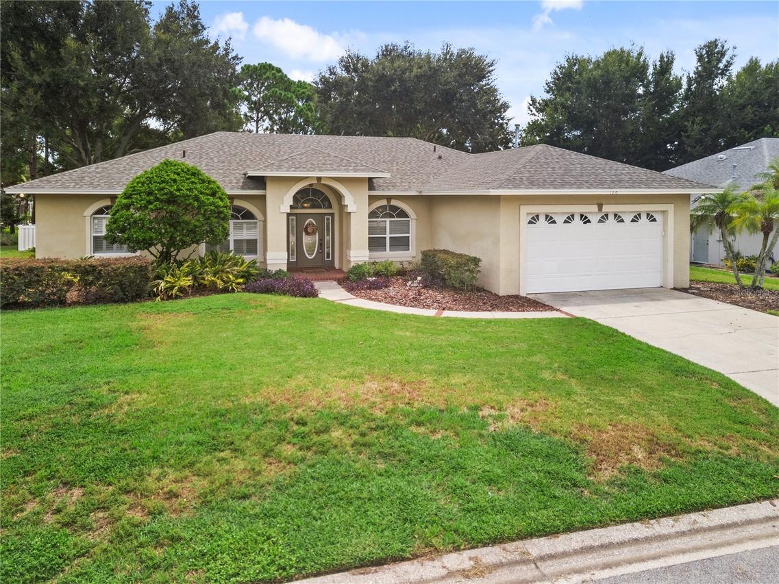 120 Lake Mariam Way, Winter Haven, FL 33884