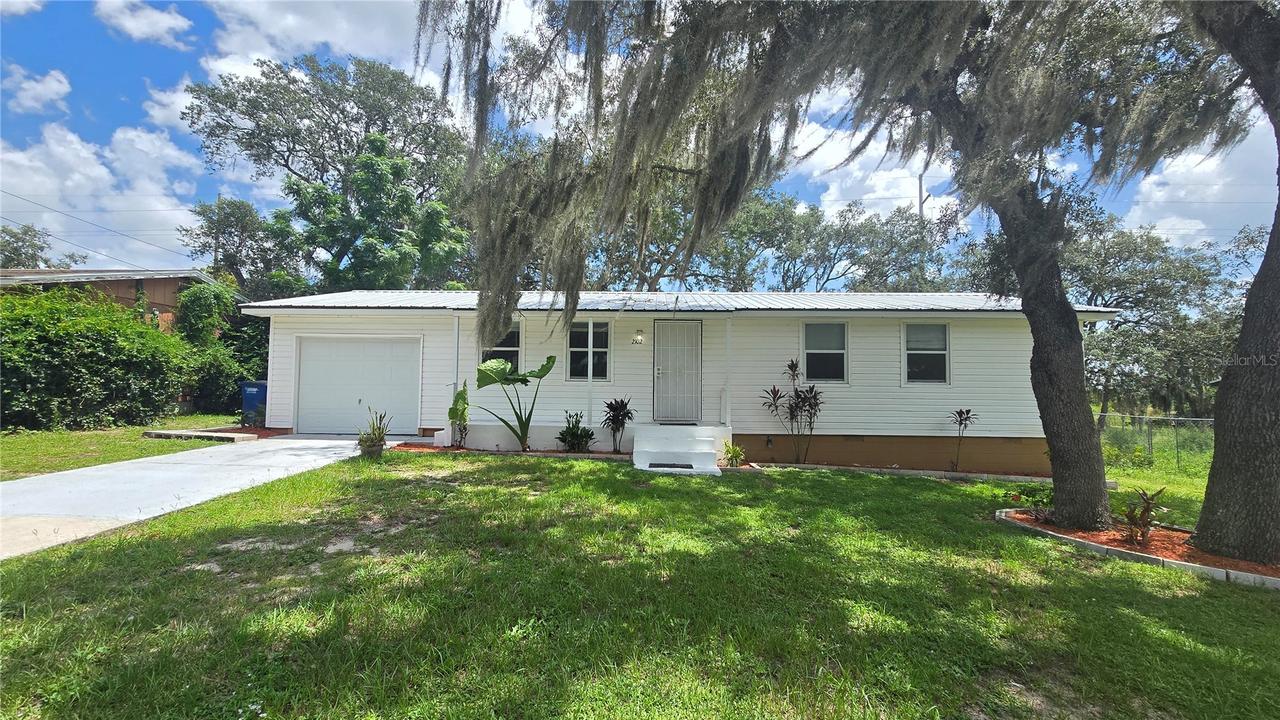 2102 Orange Blossom Ave., Sebring, FL 33870