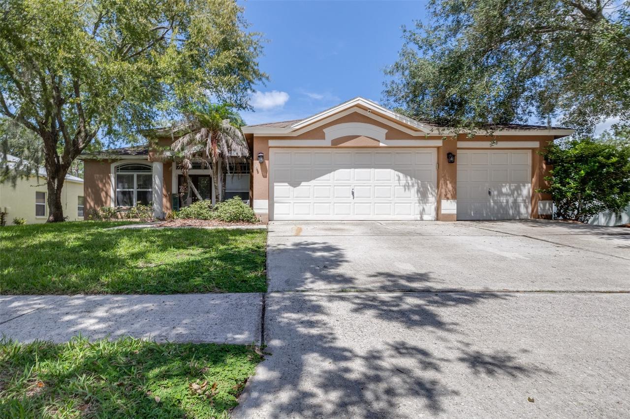 17012 Falconridge Rd., Lithia, FL 33547