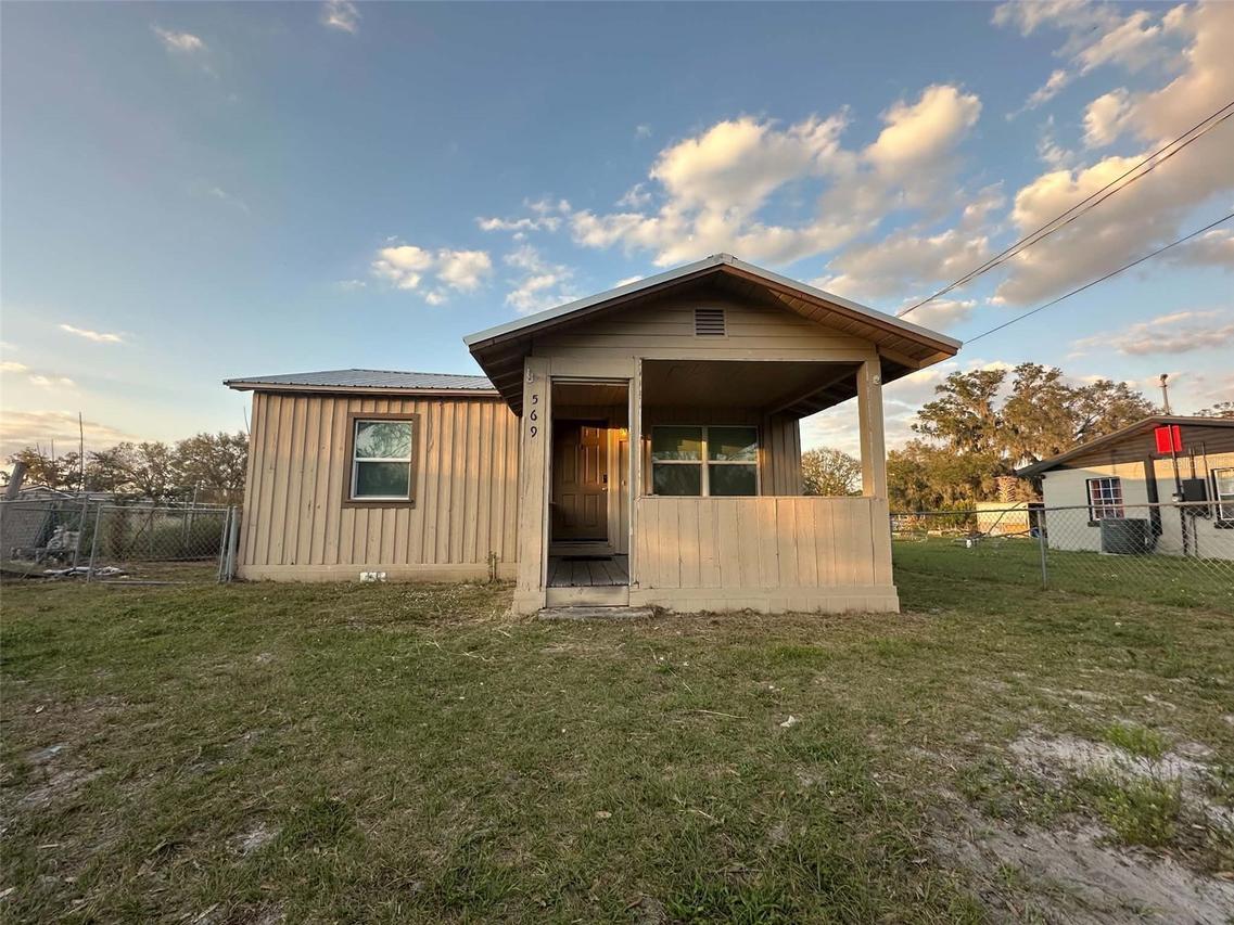 569 W Woodard St., Eagle Lake, FL 33839