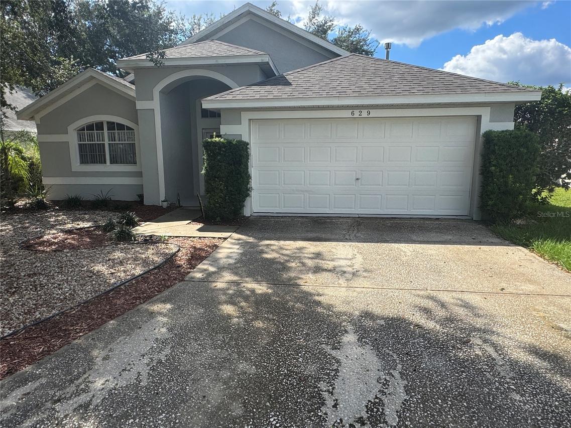 629 Garberia Dr., Davenport, FL 33837