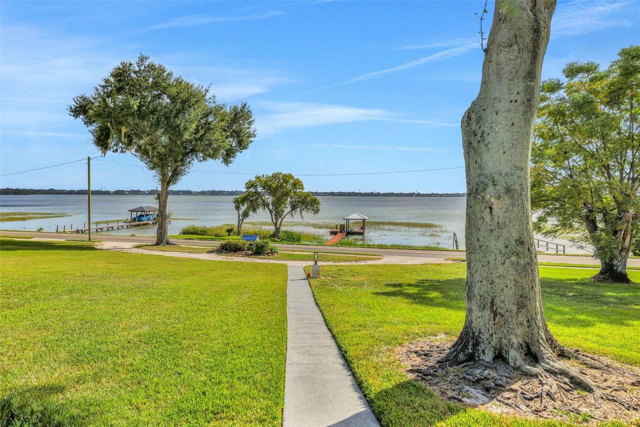 1614 Lake Ariana Blvd., Auburndale, FL 33823