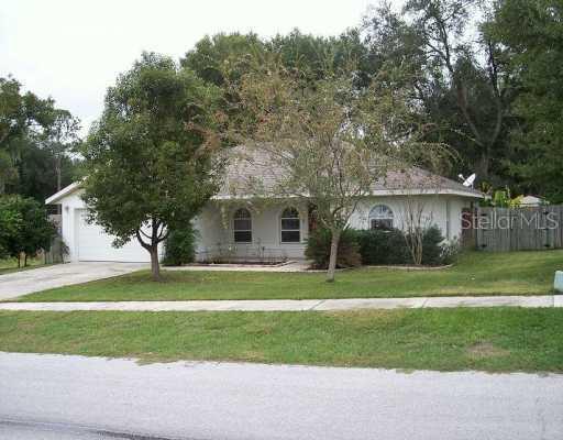 807 Crestview Cir., Wildwood, FL 34785