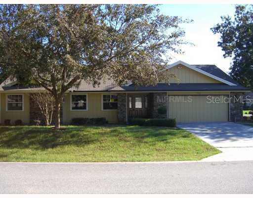 102 Shorewood Dr., Tavares, FL 32778