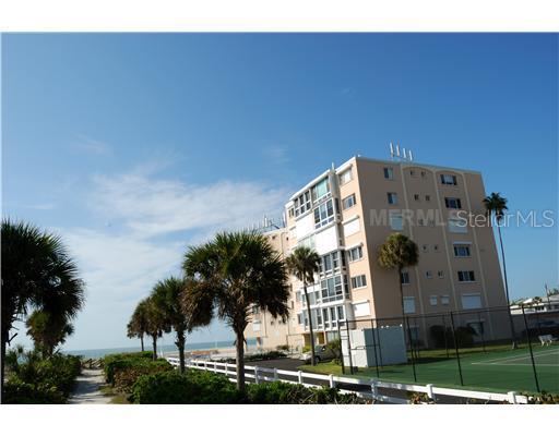 5300 Gulf Dr. #310, Holmes Beach, FL 34217