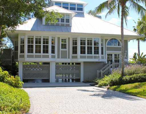 48 Seawatch Lake Dr., Placida, FL 33946