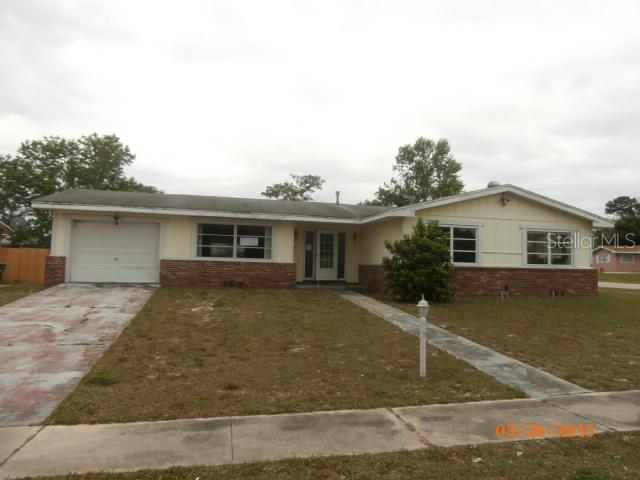 2366 Fairgren Ave., Deltona, FL 32738